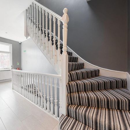 Cozy Rooms With Shared Kitchen And Laundry Area London Exterior photo