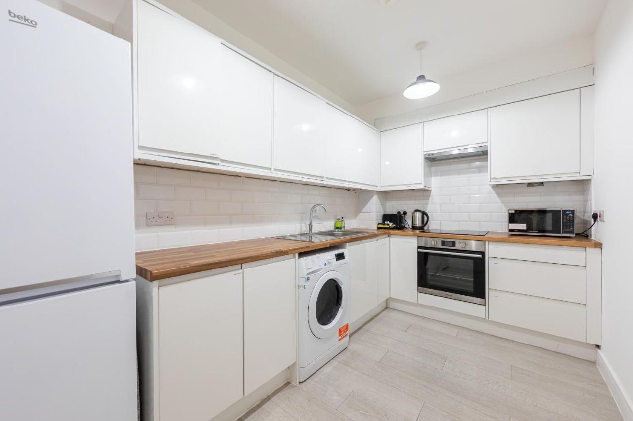 Cozy Rooms With Shared Kitchen And Laundry Area London Exterior photo